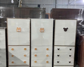 Tủ trẻ em họa tiết mèo, chuột