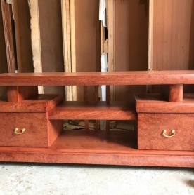 kệ tivi gỗ tự nhiên